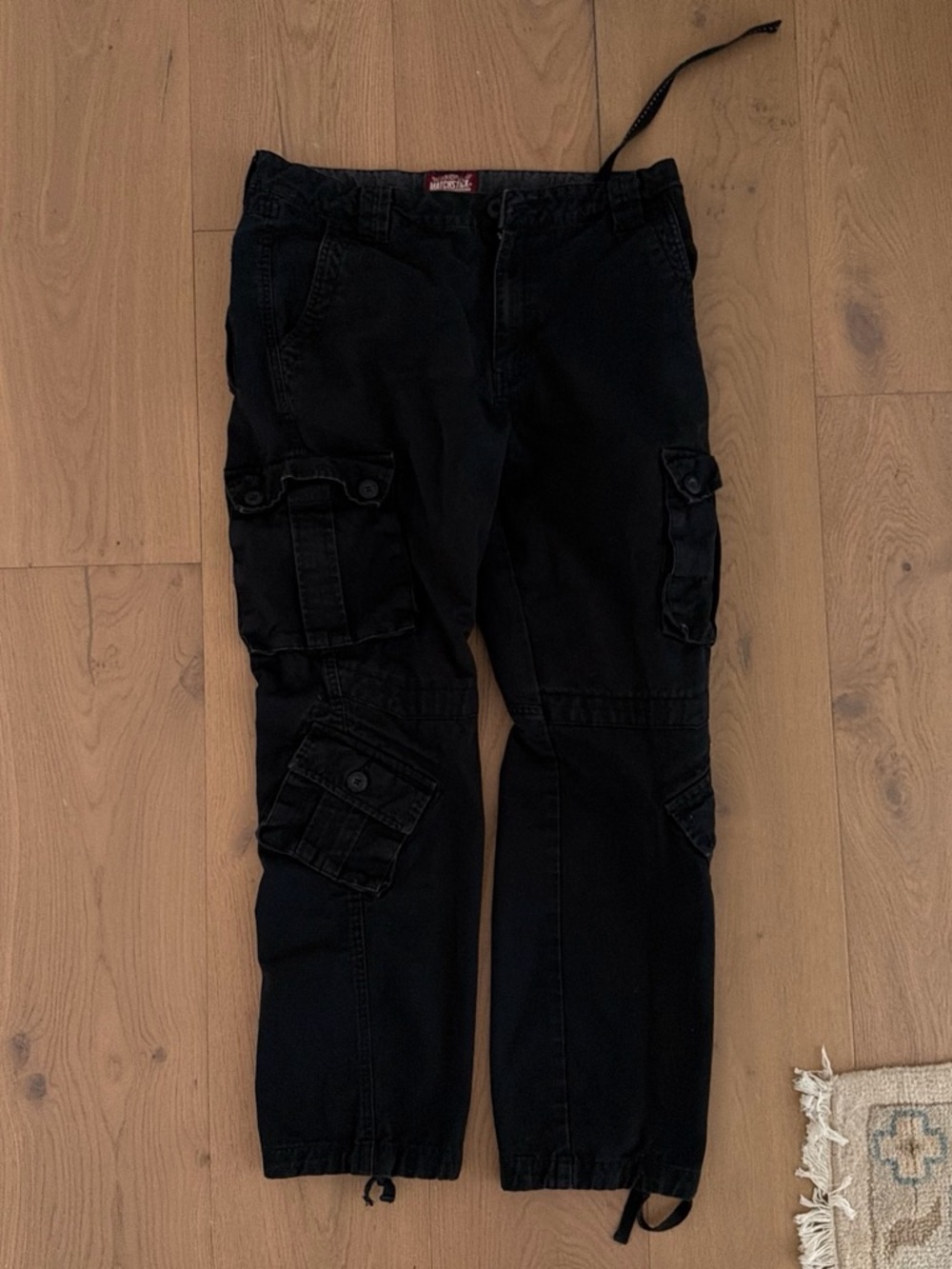 Relaxed Black Men's Cargo Jeans - Unknown Brand